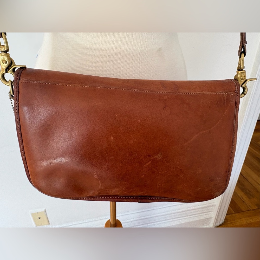 Coach Vintage Pocket Purse 9755 British Tan Leather Crossbody - Picture 5 of 13